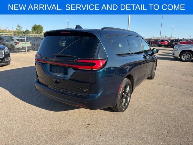 2023 Chrysler Pacifica Limited AWD