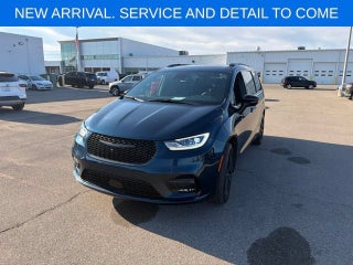 2023 Chrysler Pacifica Limited AWD