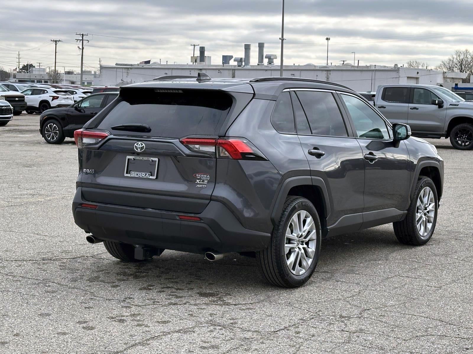 2025 Toyota RAV4 XLE Premium