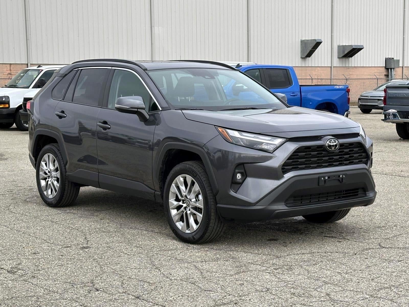 2025 Toyota RAV4 XLE Premium