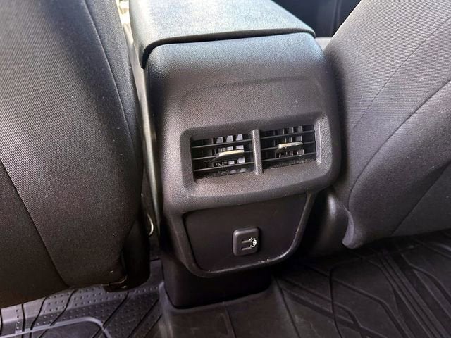 2024 Chevrolet Equinox LT - Photo 15