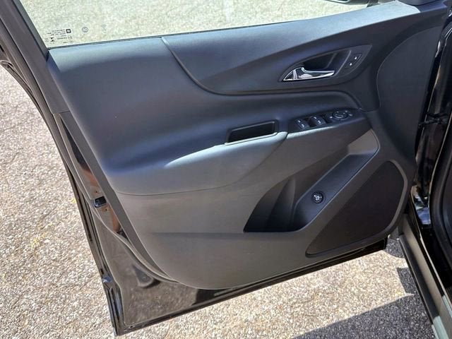 2024 Chevrolet Equinox LT - Photo 17