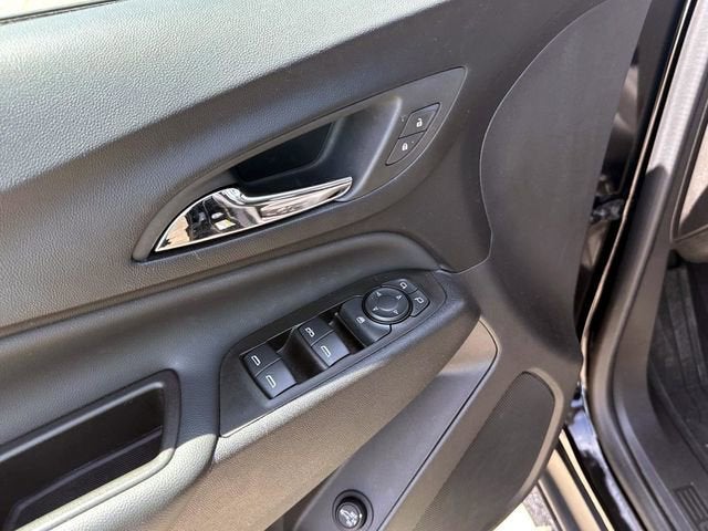 2024 Chevrolet Equinox LT - Photo 18