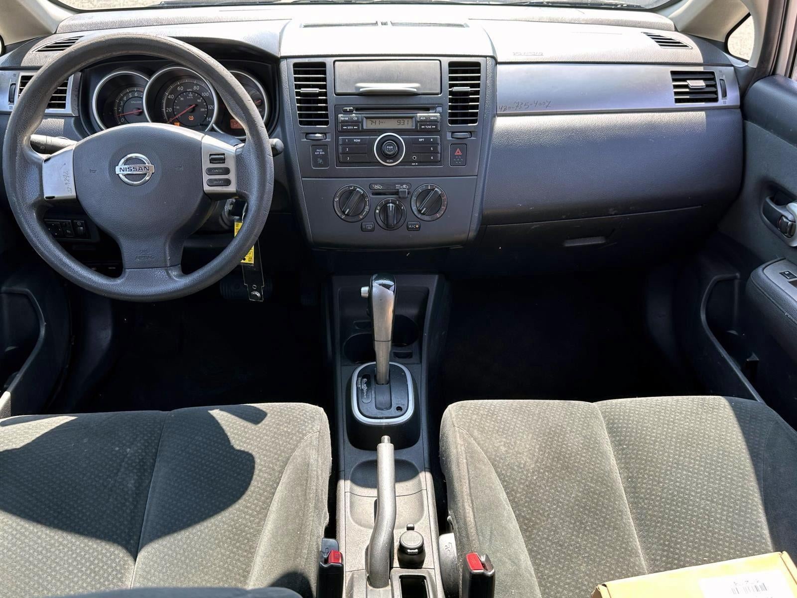2010 Nissan Versa 1.8 S