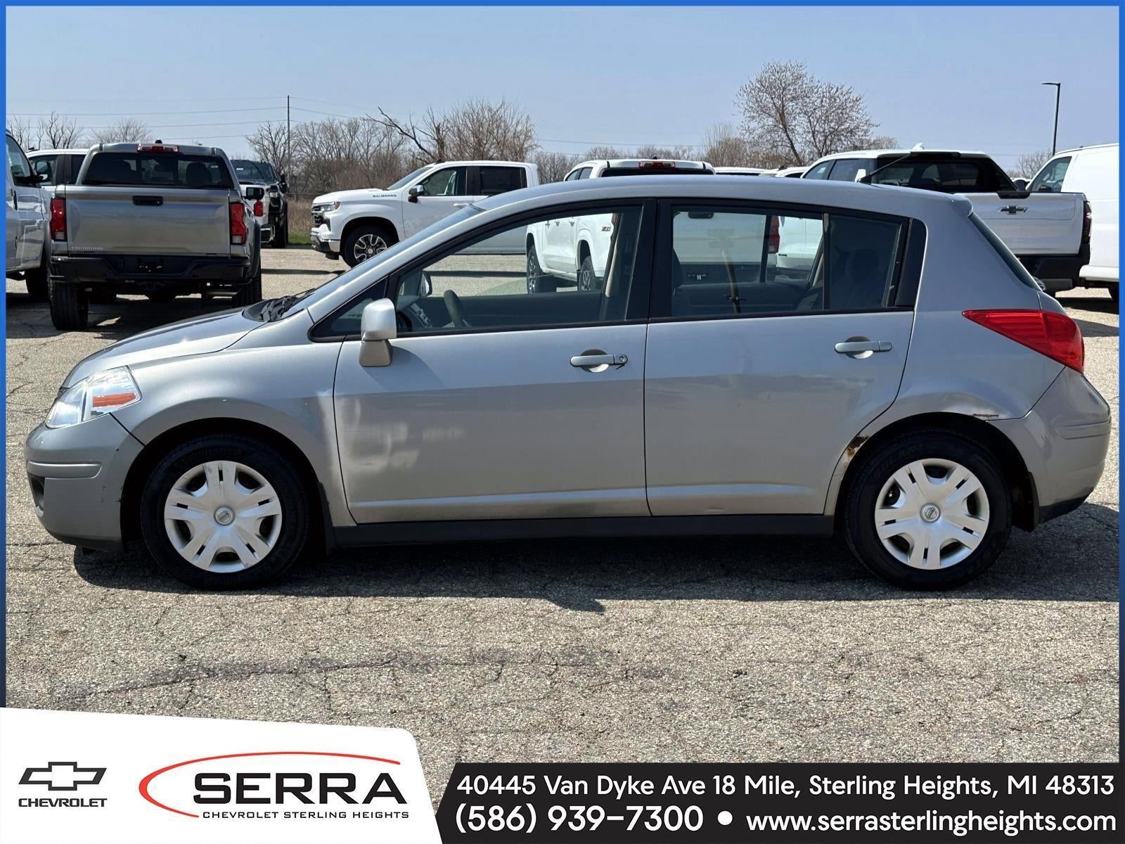 2010 Nissan Versa 1.8 S