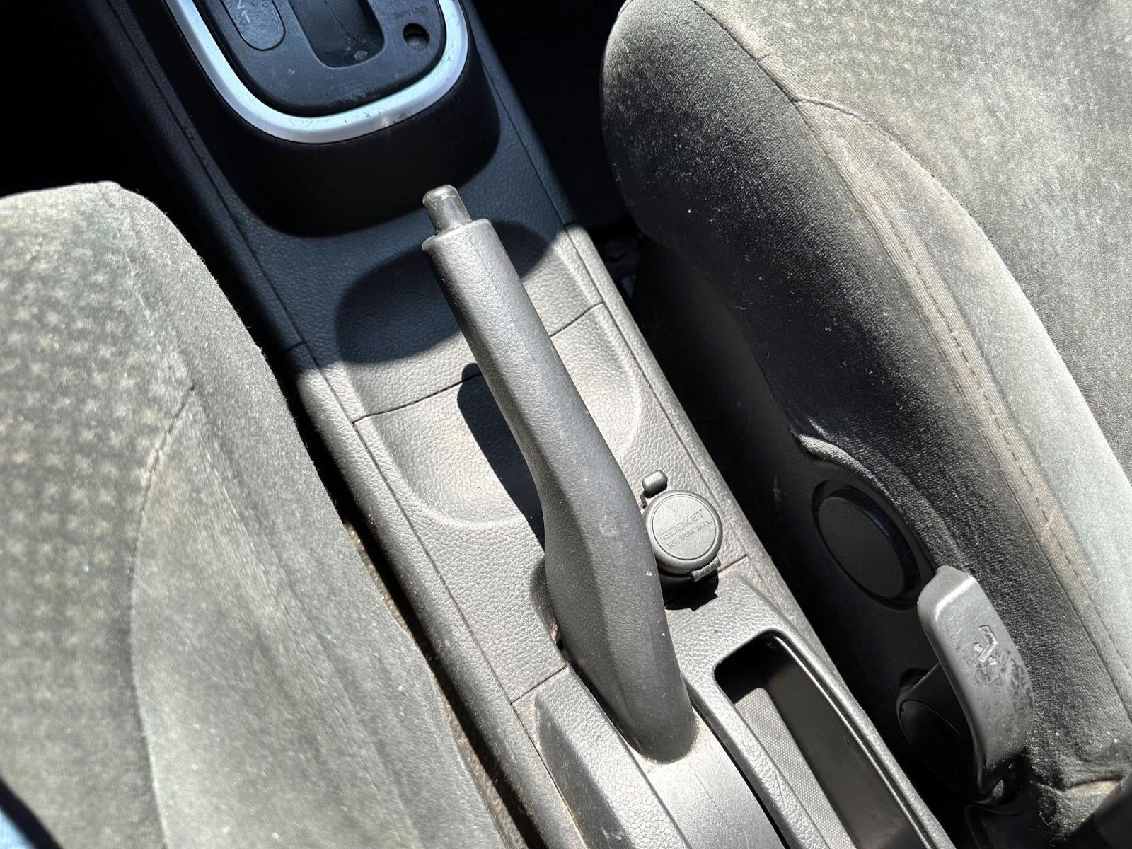 2010 Nissan Versa 1.8 S