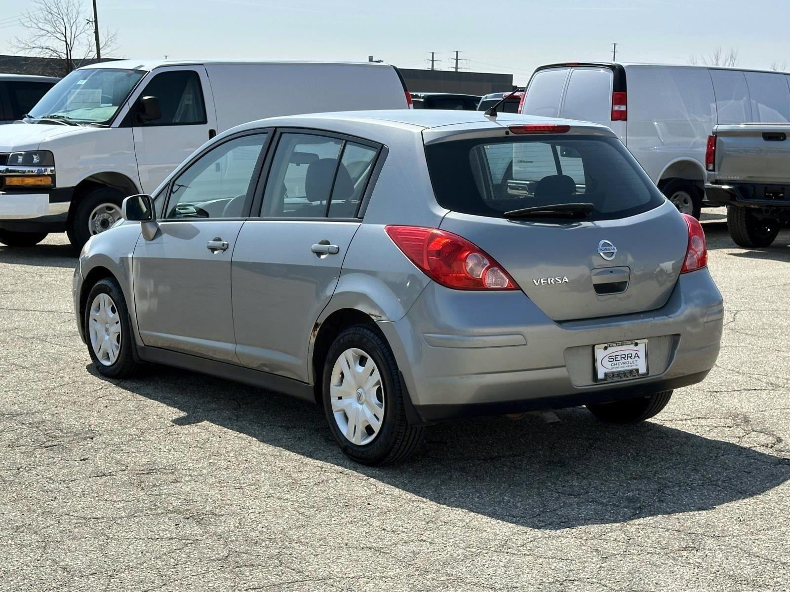 2010 Nissan Versa 1.8 S