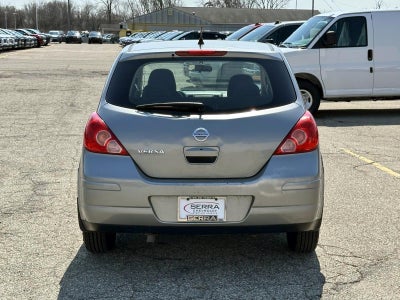 2010 Nissan Versa 1.8 S