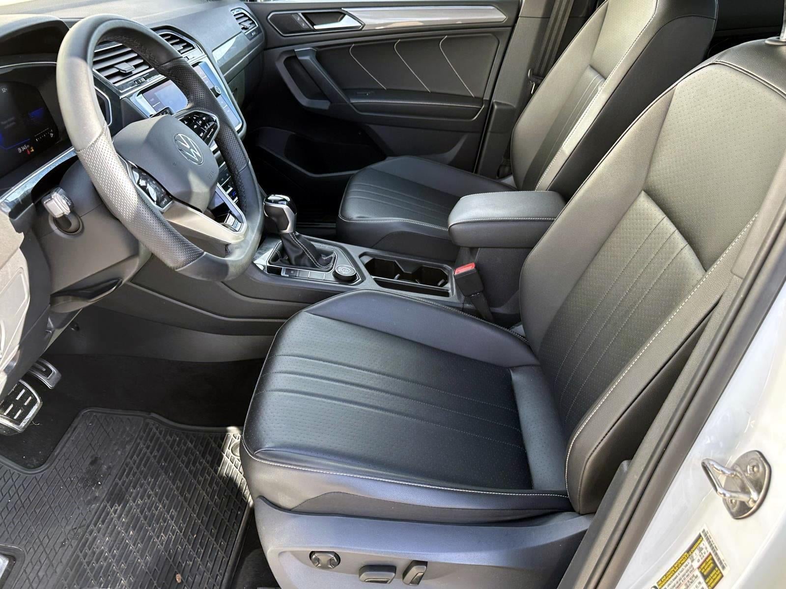 2022 Volkswagen Tiguan SE R-Line Black