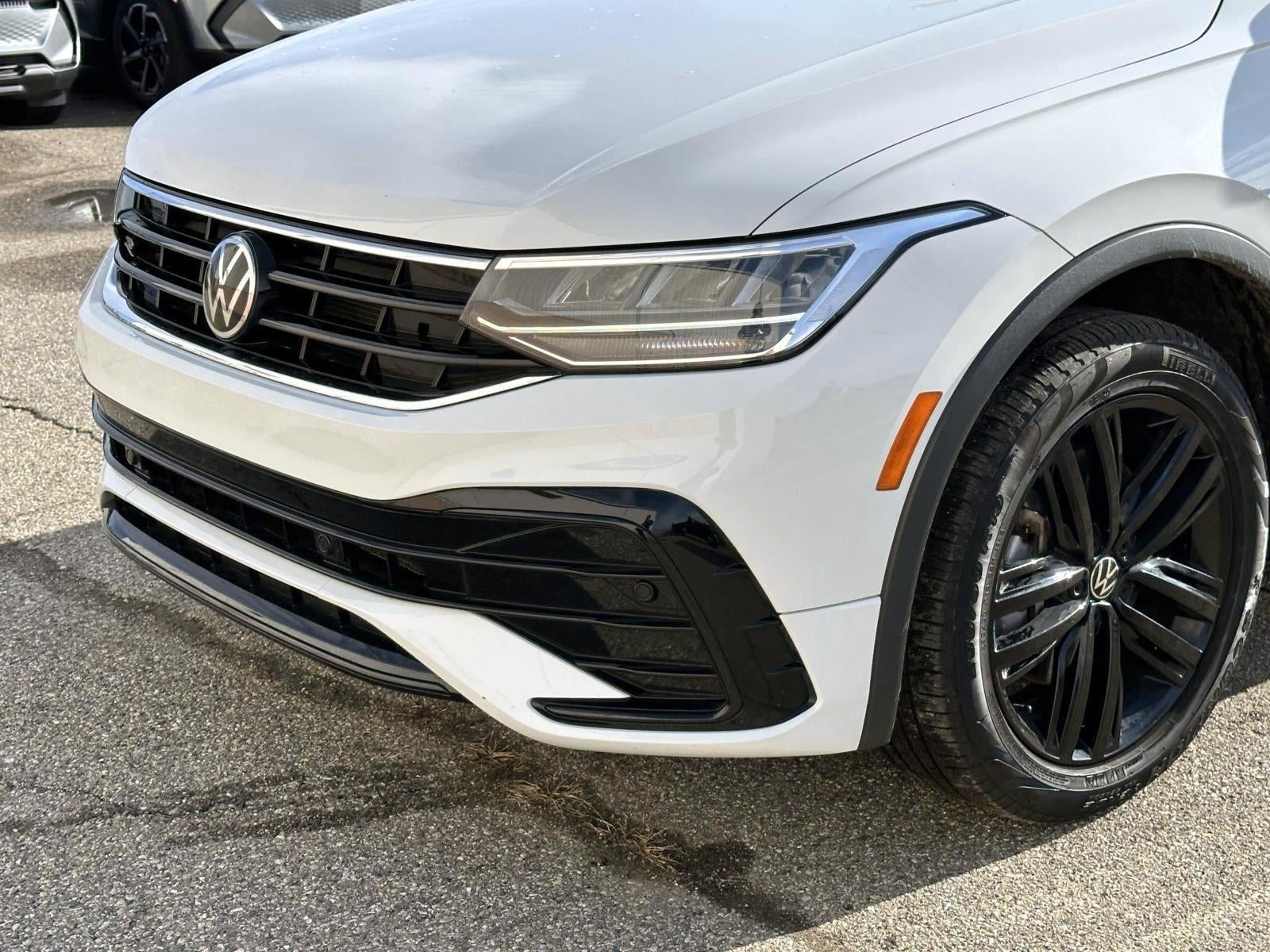 2022 Volkswagen Tiguan SE R-Line Black