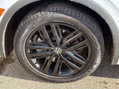 2022 Volkswagen Tiguan SE R-Line Black