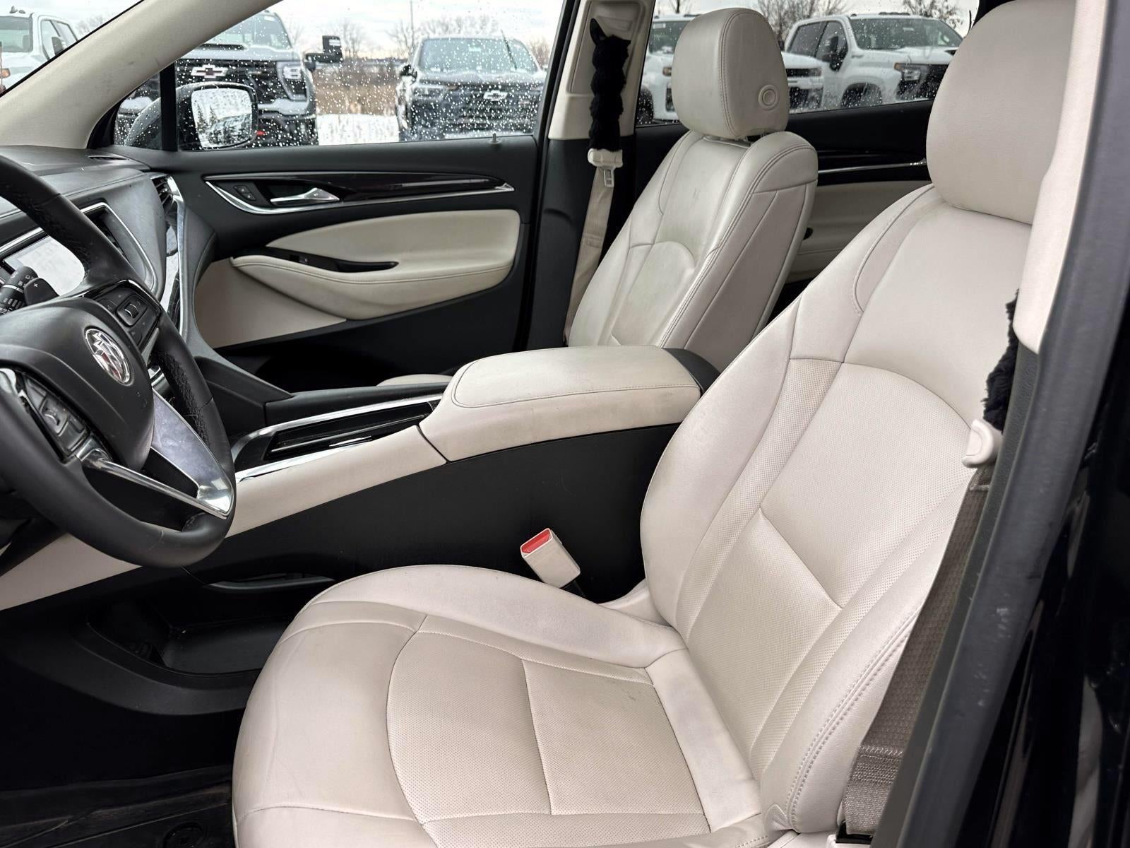 2023 Buick Enclave Essence