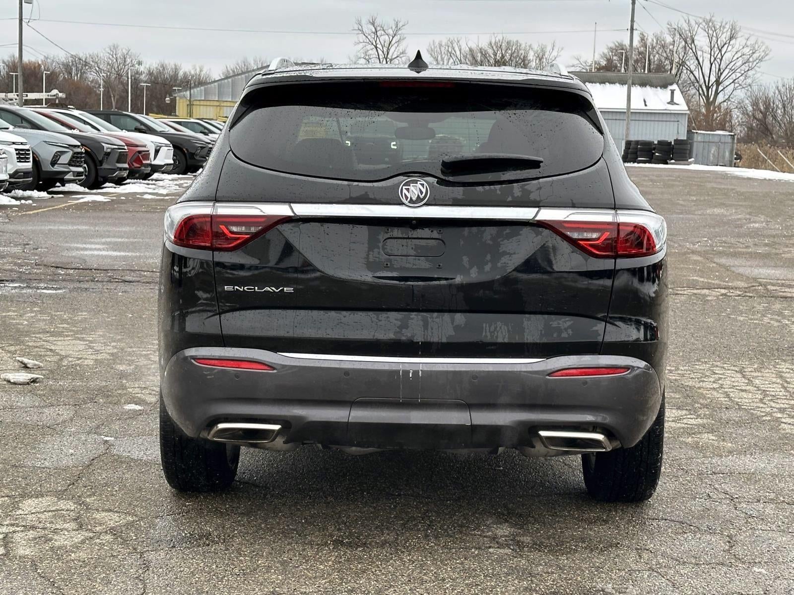 2023 Buick Enclave Essence