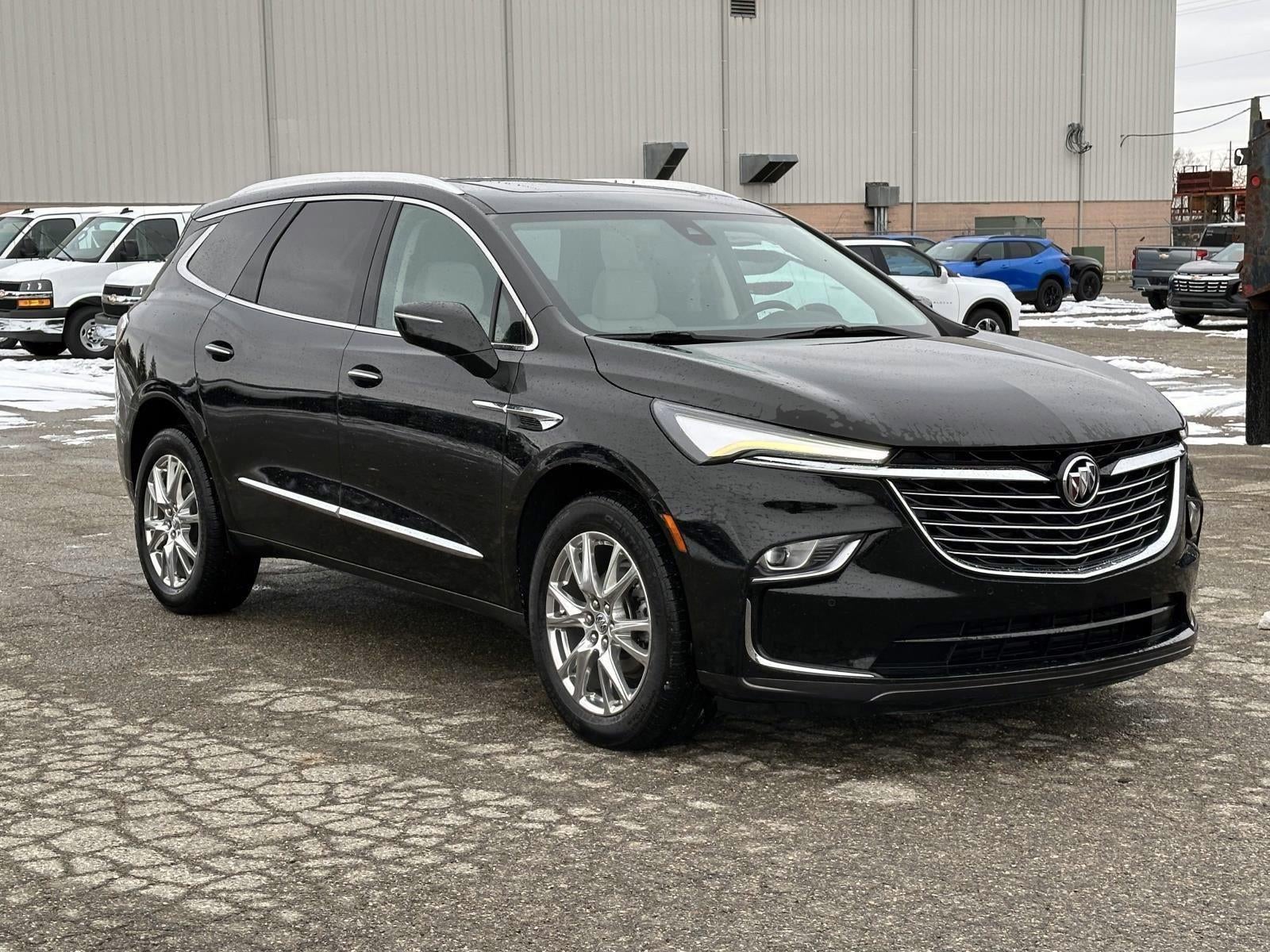 2023 Buick Enclave Essence