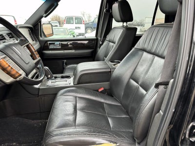 2008 Lincoln Navigator Base