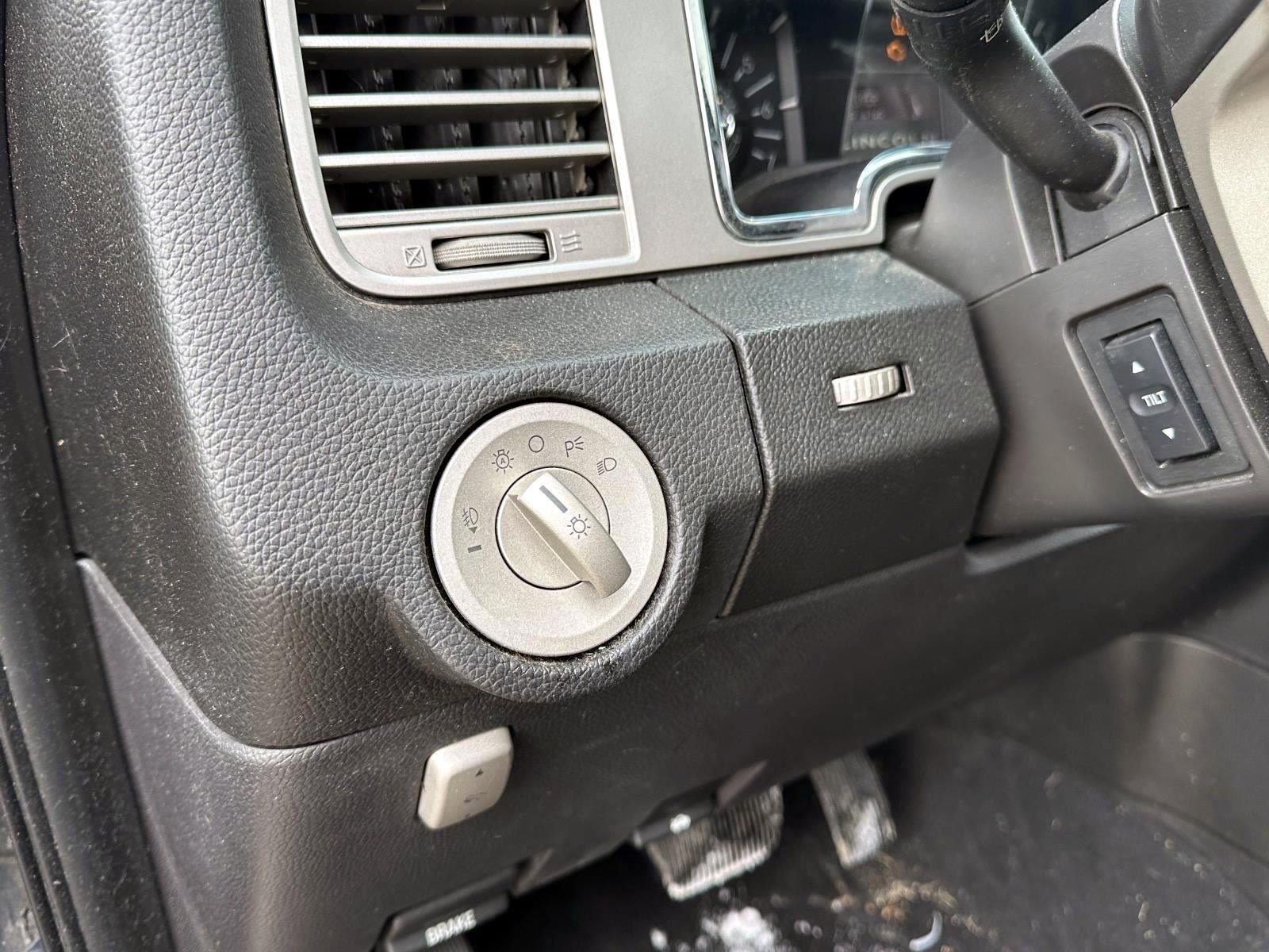 2008 Lincoln Navigator Base