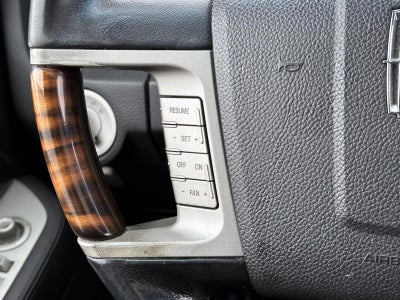 2008 Lincoln Navigator Base