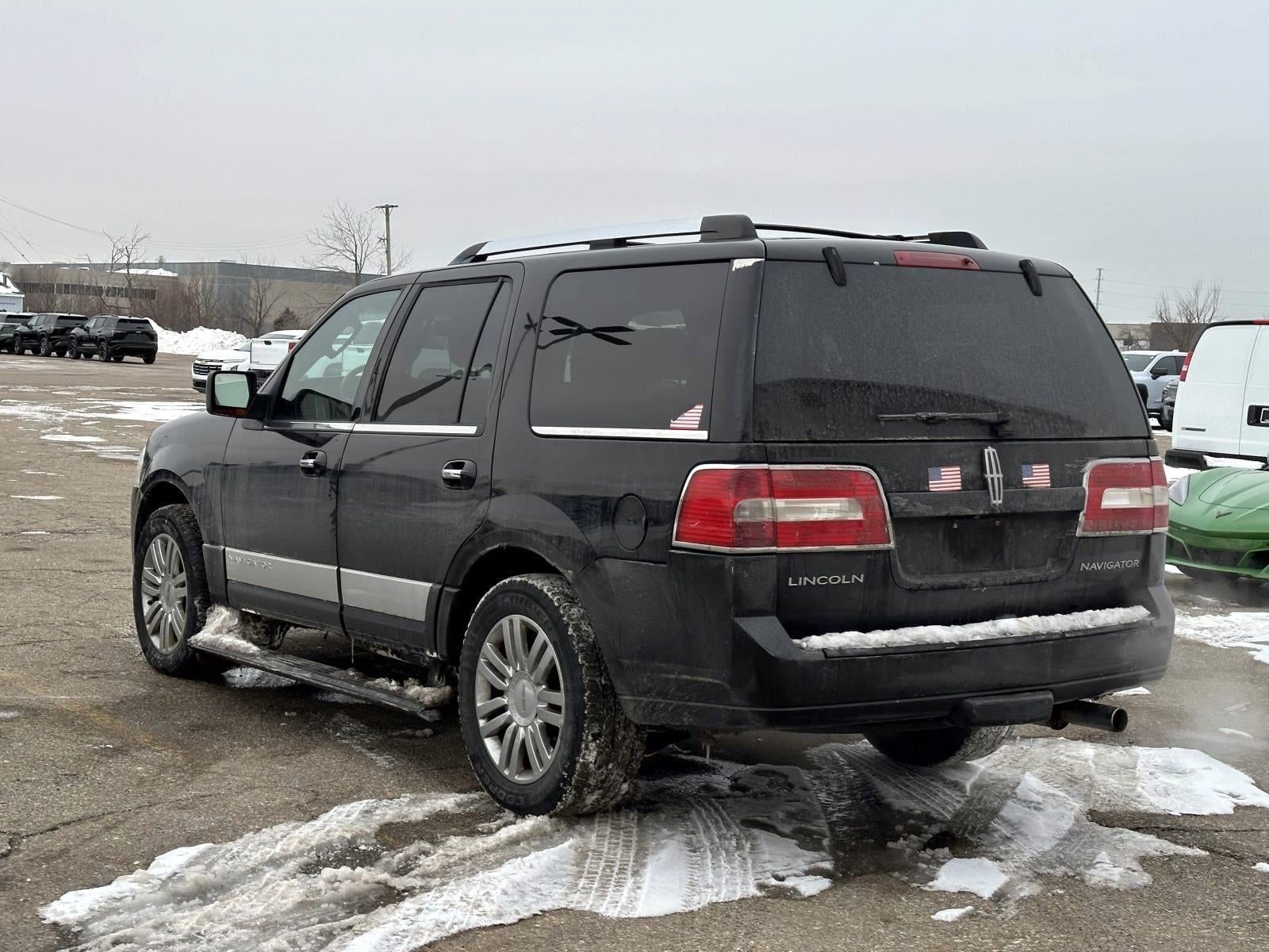 2008 Lincoln Navigator Base