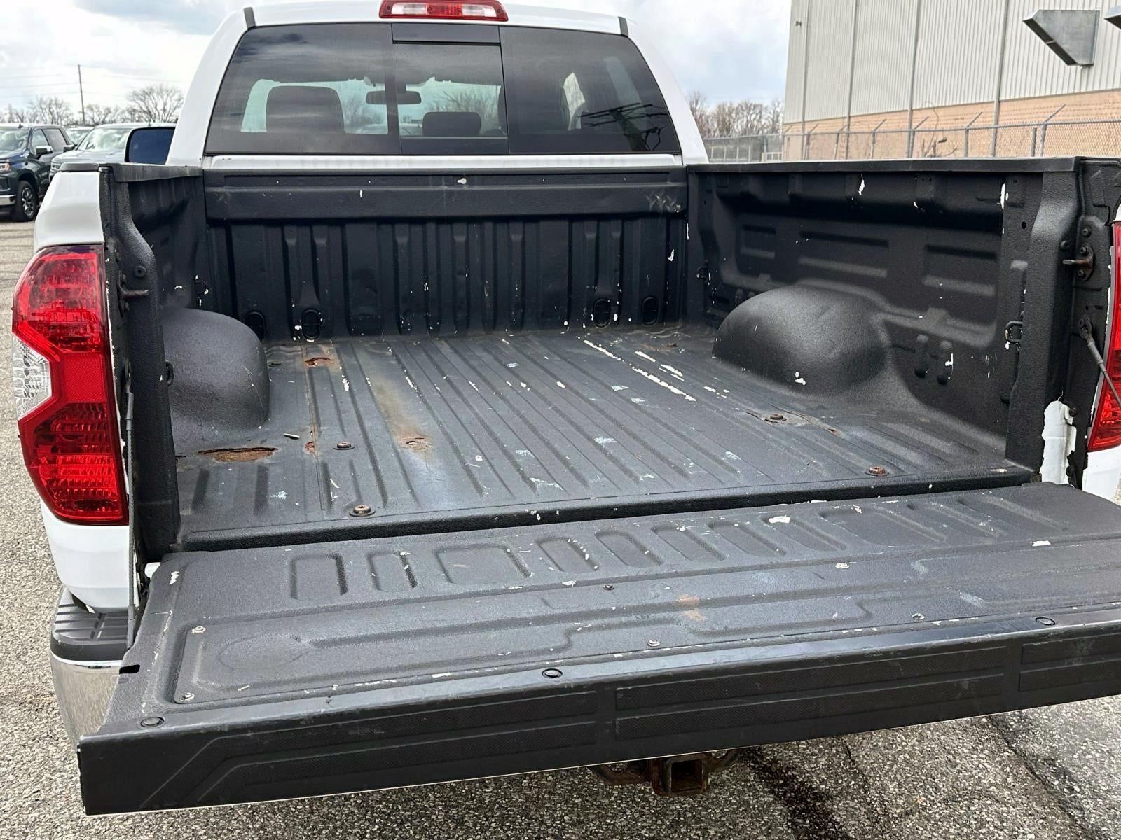 2014 Toyota Tundra SR5 5.7L V8