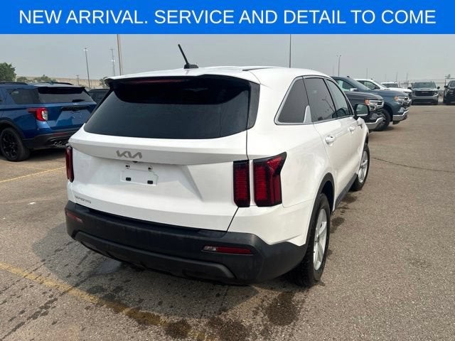 2023 Kia Sorento LX