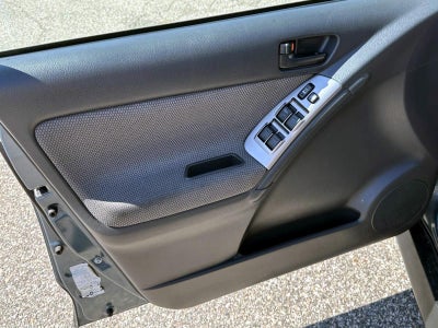 2007 Pontiac Vibe Base