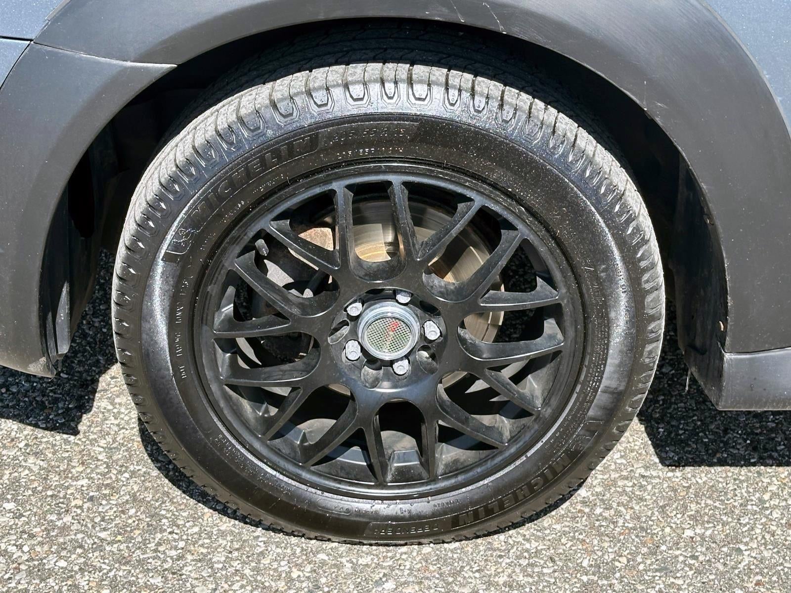 2007 Pontiac Vibe Base