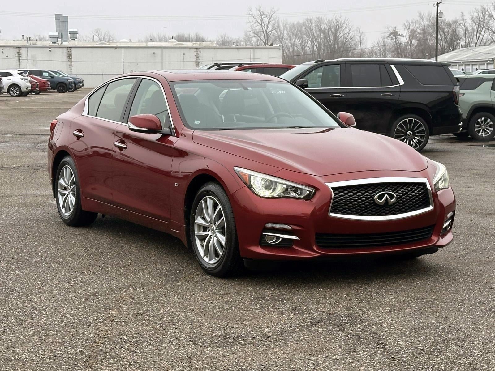 2015 INFINITI Q50 Premium