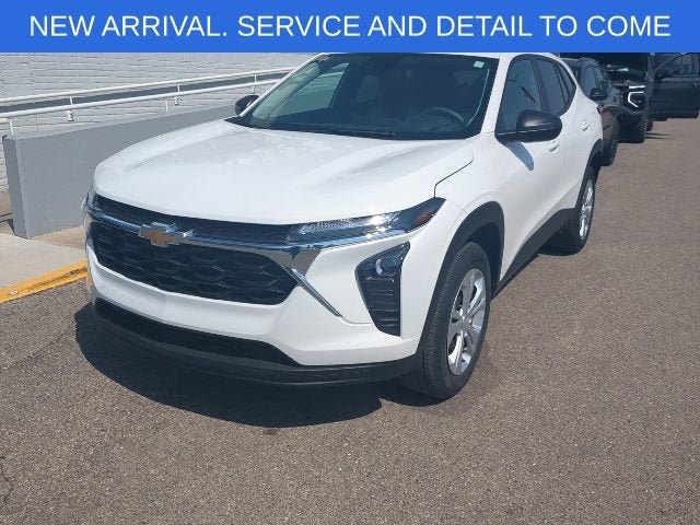 2024 Chevrolet Trax LS's photo