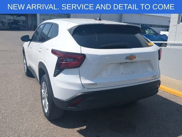 2024 Chevrolet Trax LS