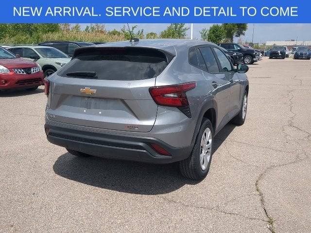 2024 Chevrolet Trax LS