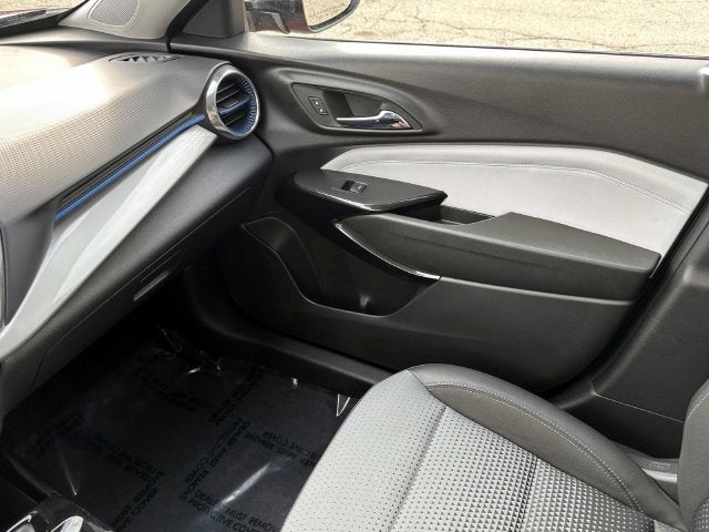 2024 Chevrolet Trax LT - Photo 31