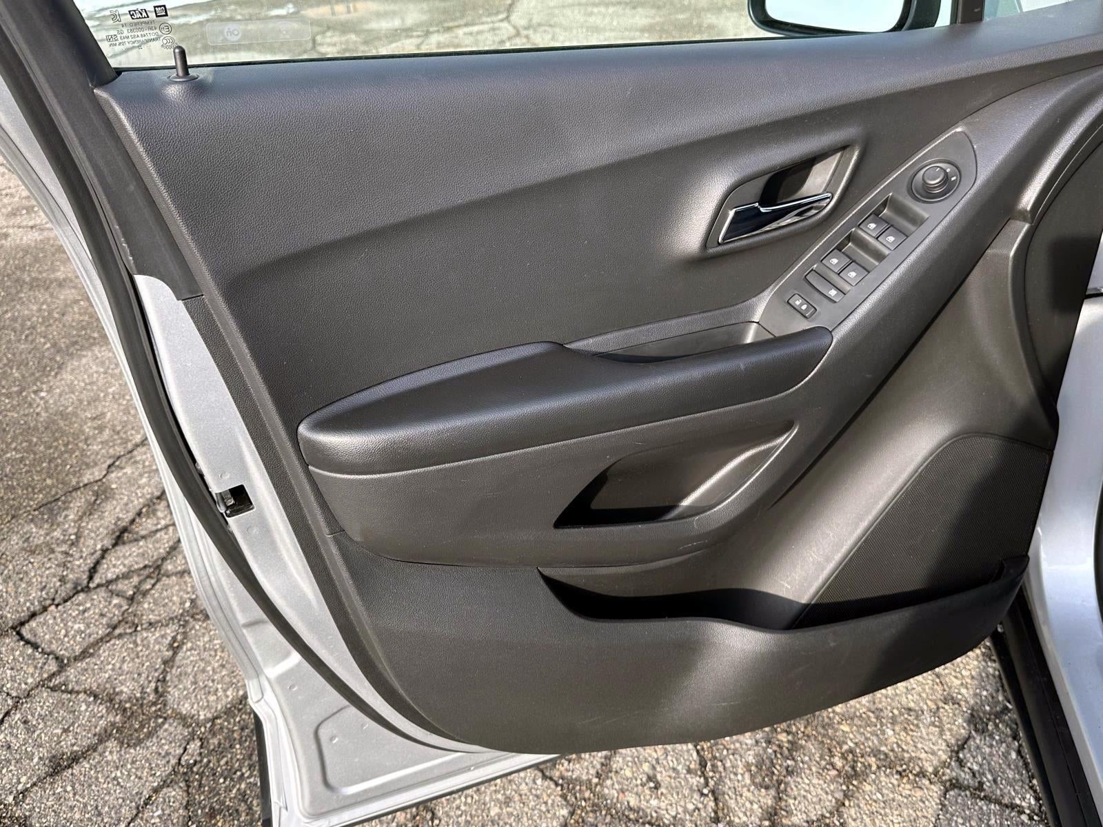 2022 Chevrolet Trax LS