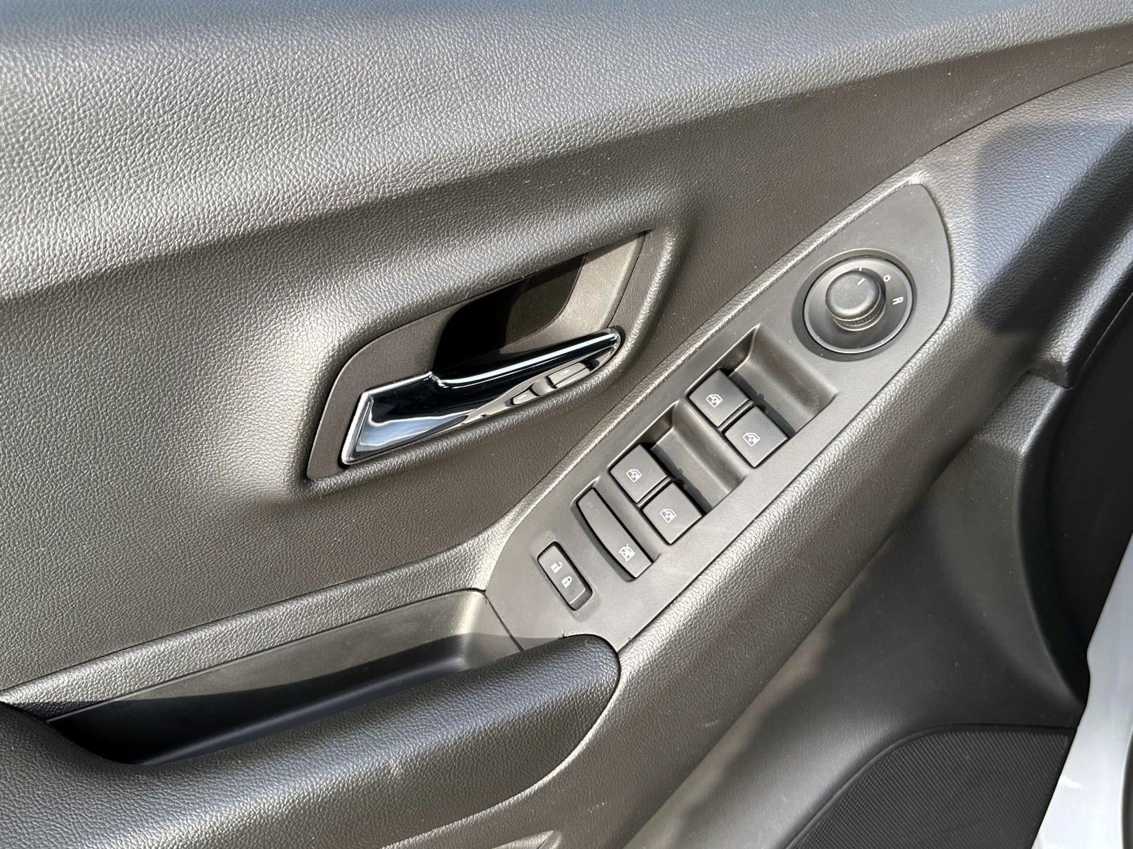 2022 Chevrolet Trax LS