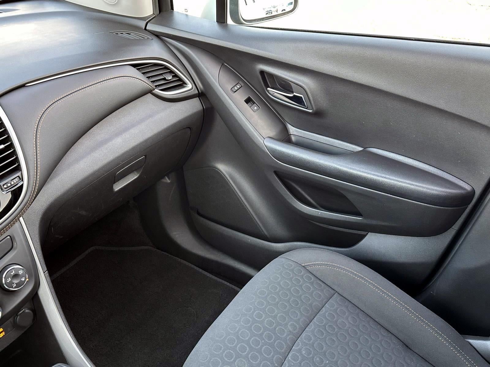 2022 Chevrolet Trax LS