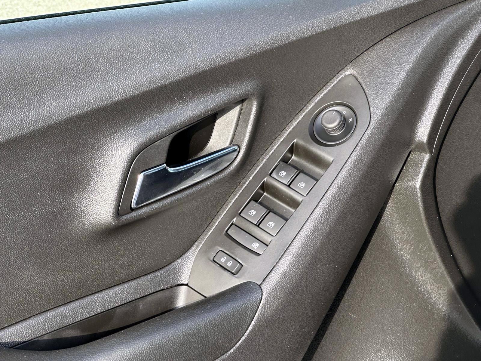 2022 Chevrolet Trax LS