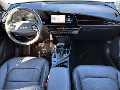 2023 Kia Niro SX
