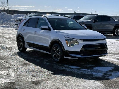 2023 Kia Niro SX