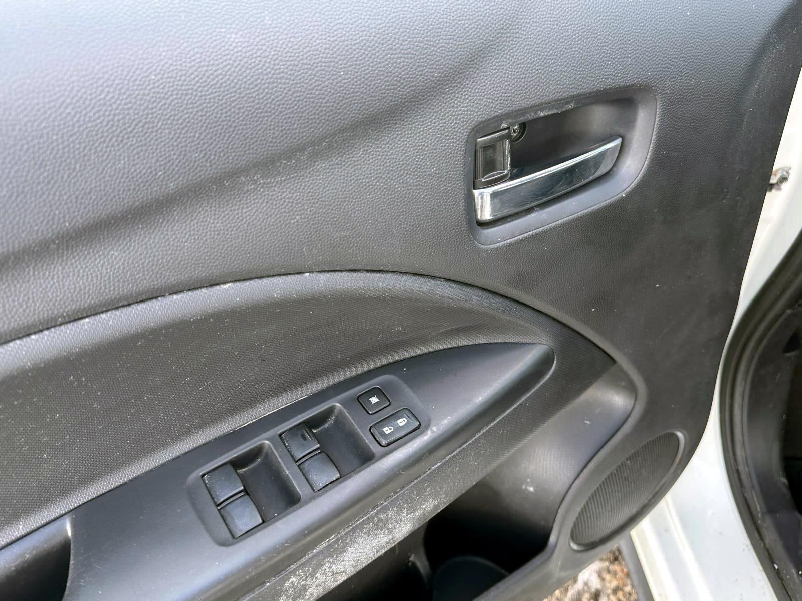 2015 Mitsubishi Mirage ES